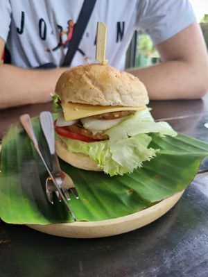 Hamburger at Mr Green in Chiang Mai