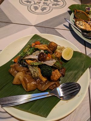 Vegetable Pad See Ew at Mr Green in Chiang Mai