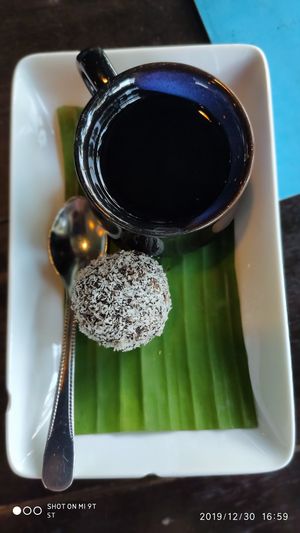 Chocolate coconut snowball with tea at Mr Green in Chiang Mai