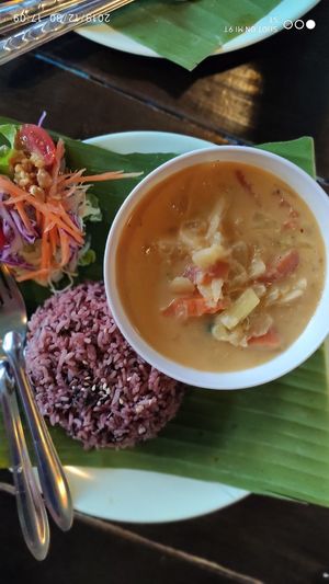 Pineapple curry & rice at Mr Green in Chiang Mai