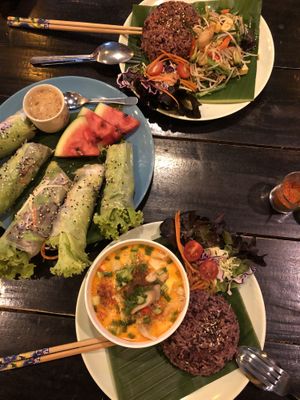 Spring rolls, Tom Yam, Stir fried veggies at Mr Green in Chiang Mai