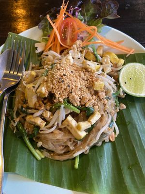 Pad thai at Mr Green in Chiang Mai