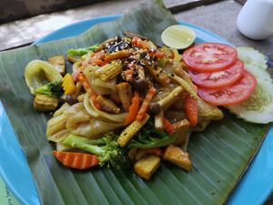 Pad see ew at Mr Green in Chiang Mai