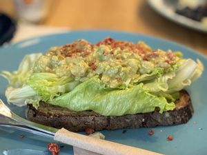 Avocado toast  at Miss Green Bean in Potsdam