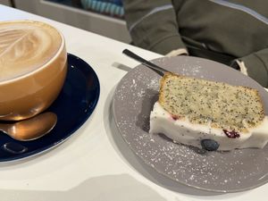 lemon poppyseed cake  #Veganuary at Miss Green Bean in Potsdam