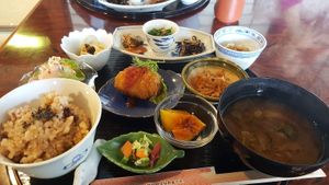 Set spread at Kishin Natural Vegetarian in Ise