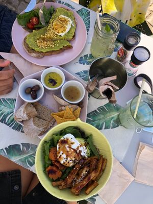 Lunch view ☺️🥲 at Figo de Pita in Olhao