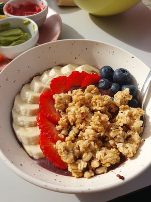 Smoothie bowl at Figo de Pita in Olhao
