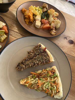 Our trial -omg this pizza  at Veggie Ark 素方舟 - Sù Fāng Zhōu in Dali