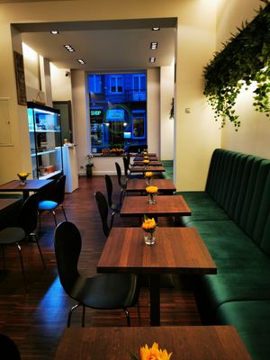 😉🤗 at Green House  in Brussels