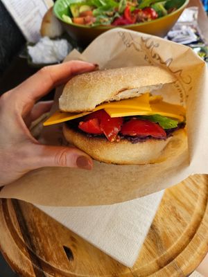 Vegan sandwich at A'Marenna in Sorrento