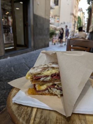 Lucia vegan sandwich at A'Marenna in Sorrento
