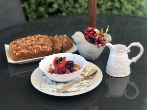 Glanora with loaf at Natural Scent in Pakuranga Heights