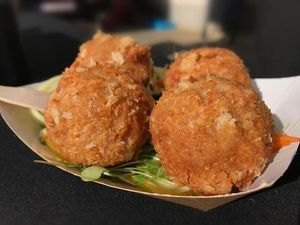 Arancini with a heart of vegan mozzarella at The Vegan Butcher's Choice in Brussels