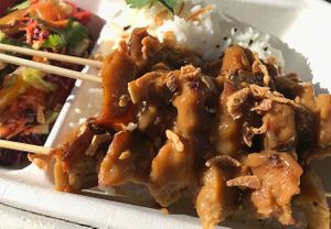 Vegan Chicky satés with peanut sauce at The Vegan Butcher's Choice in Brussels