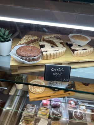 Vegan desserts 🤩  at Cuore Fresco in Catania