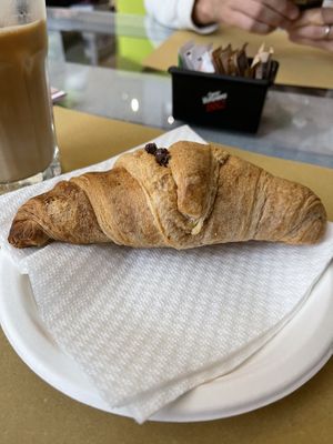 Croissant vegan  at Cuore Fresco in Catania