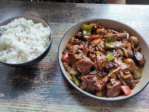“Poulet" aux champignons   at Guang Dong in Brussels