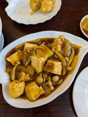 tofu with mushrooms at Hà Thành in Hanoi