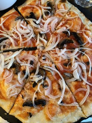 Pizza with onions and mushrooms  at Bayview in Inishmor