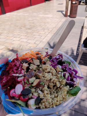  at Cinq Concept Store in Cannes