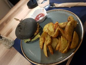 Burger at Pistrina Bakery and Cocktail Bar in Meganisi