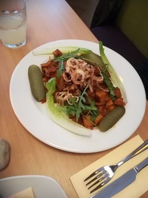 Roasted Seitan à la Brasov at Napfényes Restaurant & Confectionery in Budapest
