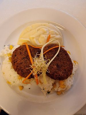 Daily menu main dish at Napfényes Restaurant & Confectionery in Budapest