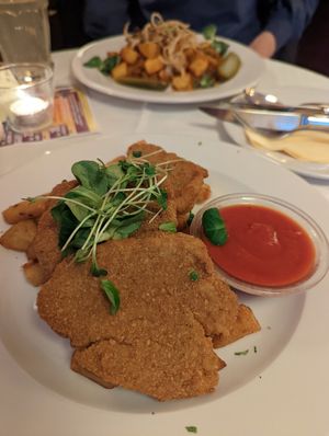 Seitan cottlet with potatoes at Napfényes Restaurant & Confectionery in Budapest