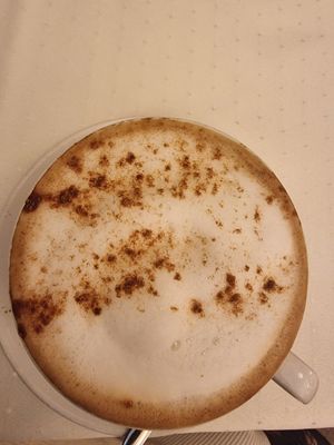 Oatmylk cappuccino (caffeine free) at Napfényes Restaurant & Confectionery in Budapest