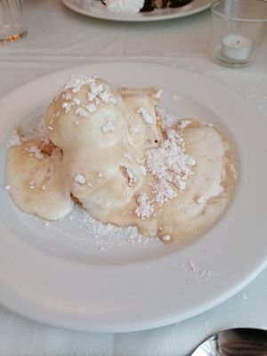  at Napfényes Restaurant & Confectionery in Budapest