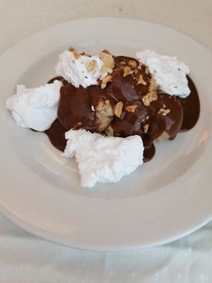  at Napfényes Restaurant & Confectionery in Budapest