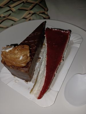  at Napfényes Restaurant & Confectionery in Budapest