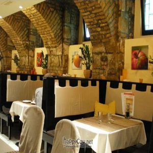 Comfortable atmosphere - Original restaurant, prior to 2015 change at Napfényes Restaurant & Confectionery in Budapest