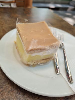  at Napfényes Restaurant & Confectionery in Budapest