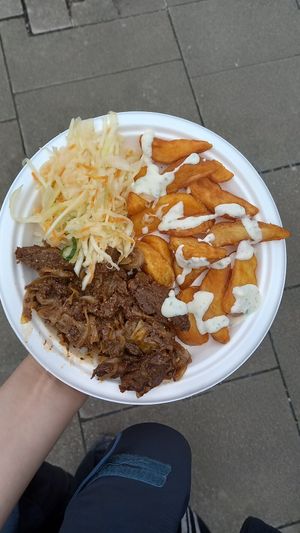 gyros plate @veganmania 2024 (8€) at Napfényes Restaurant & Confectionery in Budapest