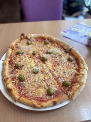 4 cheese pizzaa  at Napfényes Restaurant & Confectionery in Budapest