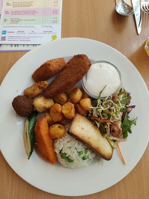 Napfenyes Lavish Platter for 1 at Napfényes Restaurant & Confectionery in Budapest