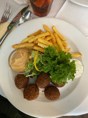  at Napfényes Restaurant & Confectionery in Budapest