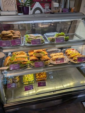 Available baked goods at Napfényes Restaurant & Confectionery in Budapest