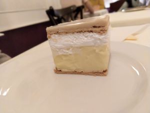 Framciakremes at Napfényes Restaurant & Confectionery in Budapest