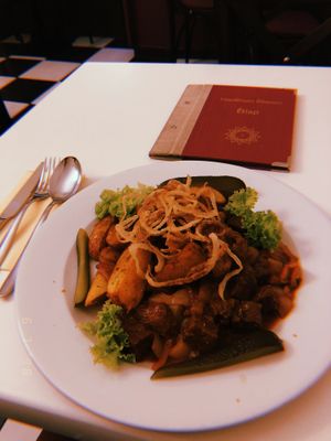 Hungarian disha at Napfényes Restaurant & Confectionery in Budapest