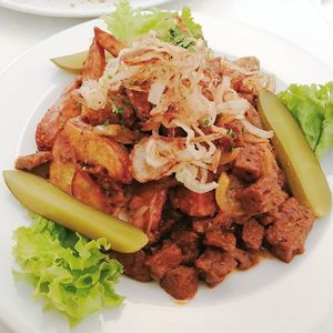 Seitan Roast á la Brasov at Napfényes Restaurant & Confectionery in Budapest