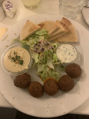 Falafel Platter with Spelt Pita Bread at Napfényes Restaurant & Confectionery in Budapest