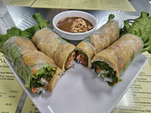 Fresh spring rolls at Pho Huynh Sang in San Francisco
