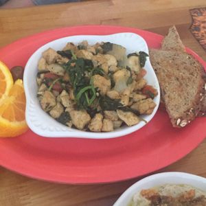 tofu spinach scrambler at Souley Vegan in Oakland