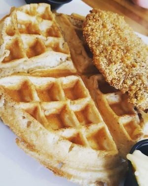 Chik'n n waffles at Souley Vegan in Oakland