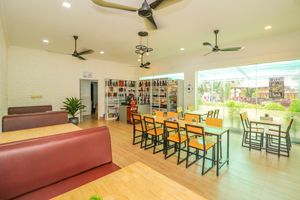 Comfortable place with Sofa and Air-Conditioner  at Zhu Lin Xuan House in Siem Reap