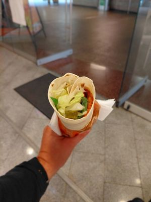 The "large" wrap at Cigköftem - Mönckebergstraße in Hamburg