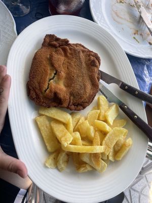 Cachopo vegano de berenjena y pimiento con queso vegano. Bastante rico!  at Campomar in San Vicente De La Barquera